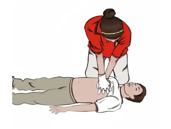 定州医师付月玲为男子进行心肺复苏抢回生命